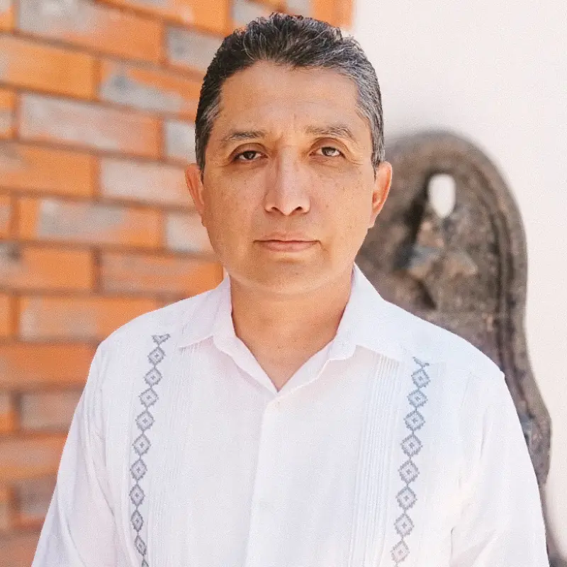 Ian Ilizaliturri Flores